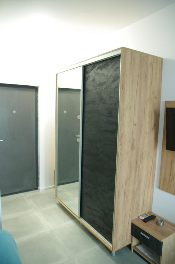 Studio David Eforie Nord Luaran gambar