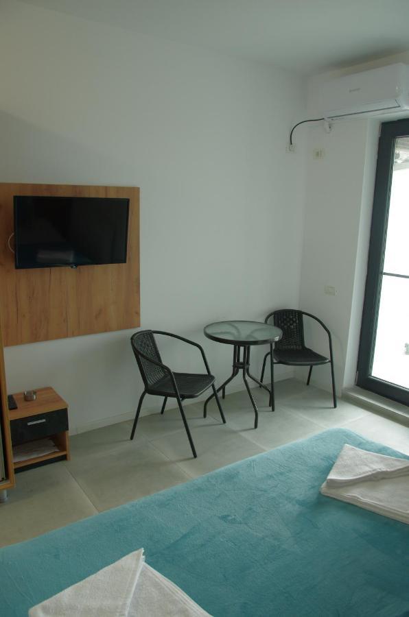 Studio David Eforie Nord Luaran gambar